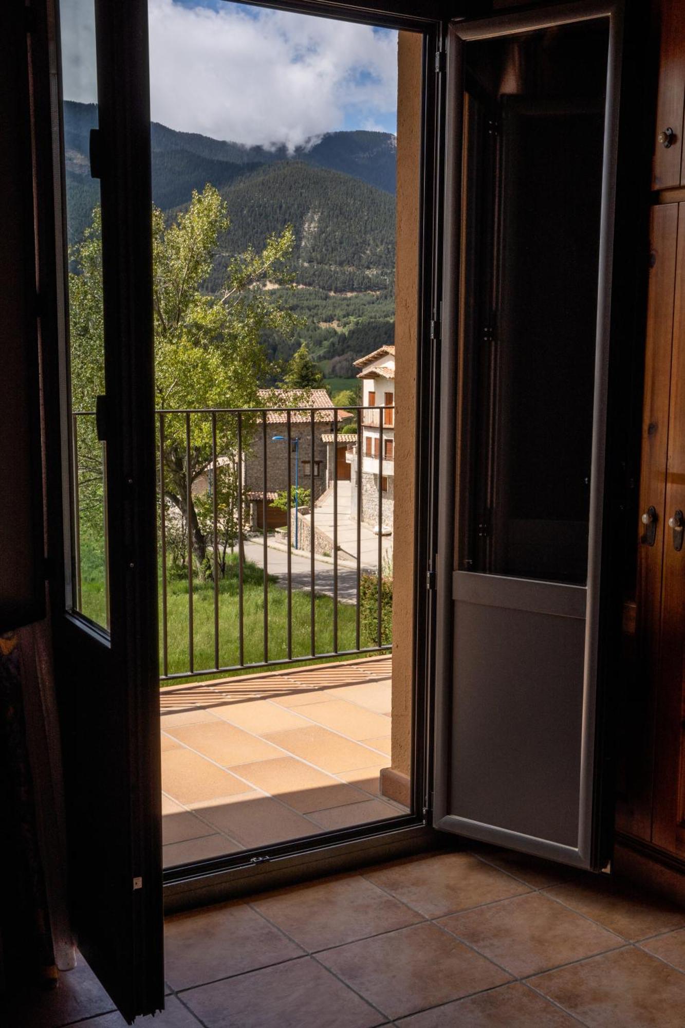 Hostal Cal Francisco Gósol Dış mekan fotoğraf
