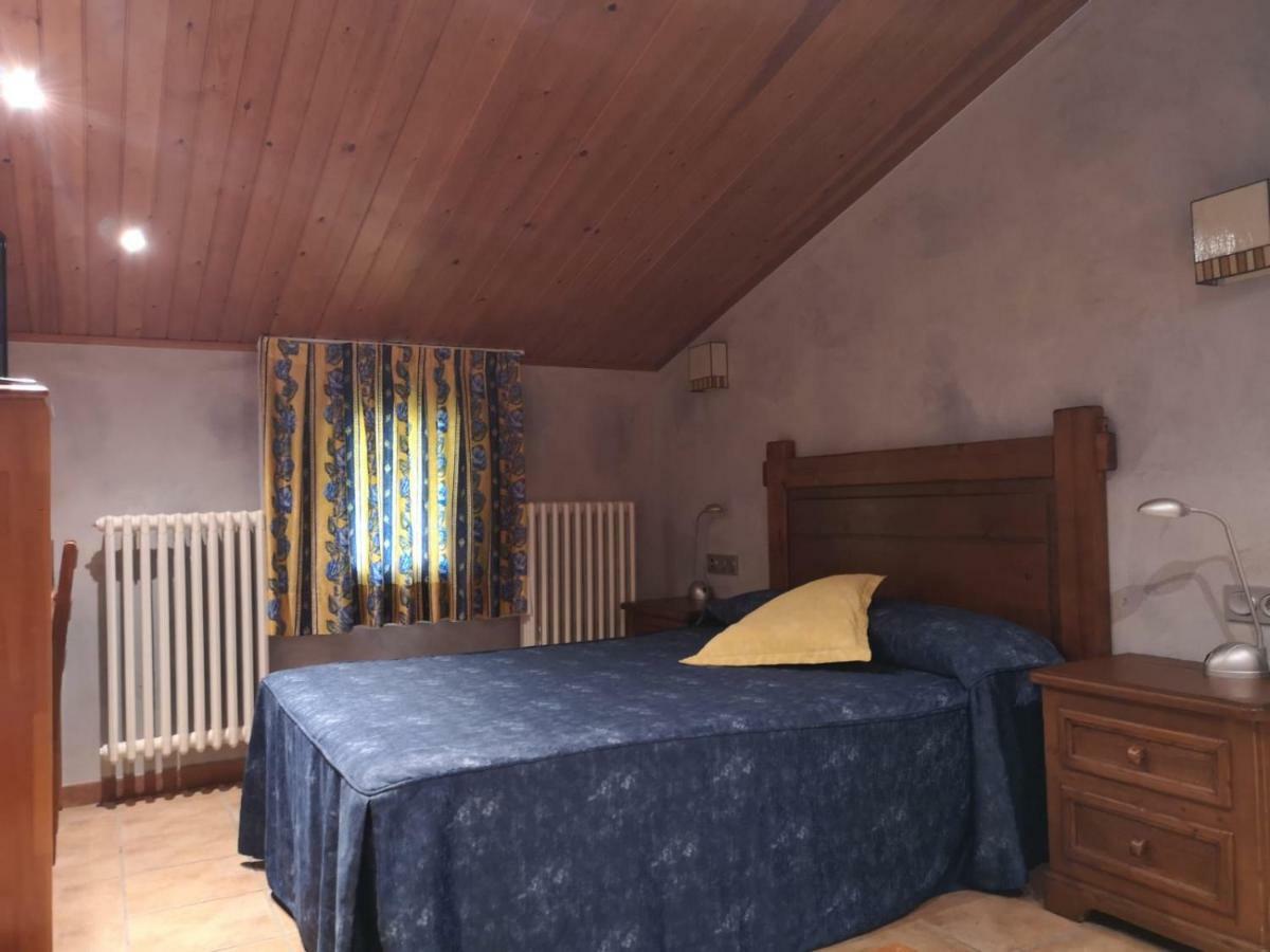Hostal Cal Francisco Gósol Dış mekan fotoğraf
